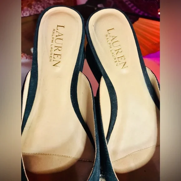 Stunning LAUREN Ralph Black Kitten Point Toe Flat Slides Fall Spirit Comes 6.5 - Picture 9 of 9